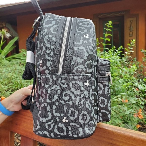 Disney Animal Kingdom backpack NWT main image 5